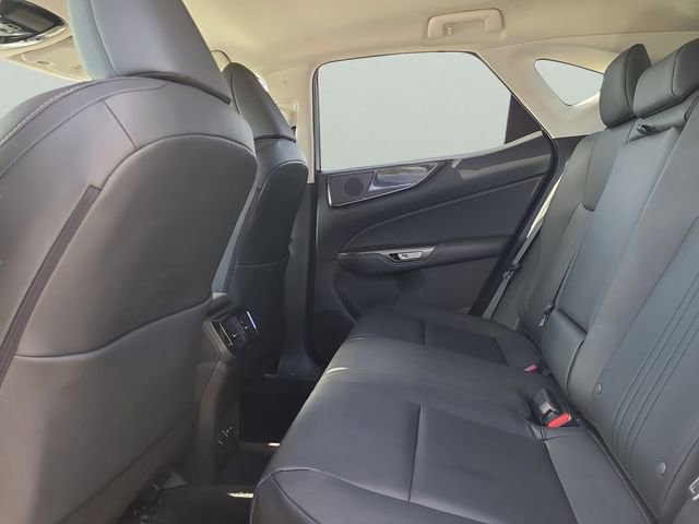 Used 2023 Lexus NX 250 FWD w/ Towing Package (2000 Lbs) image 8