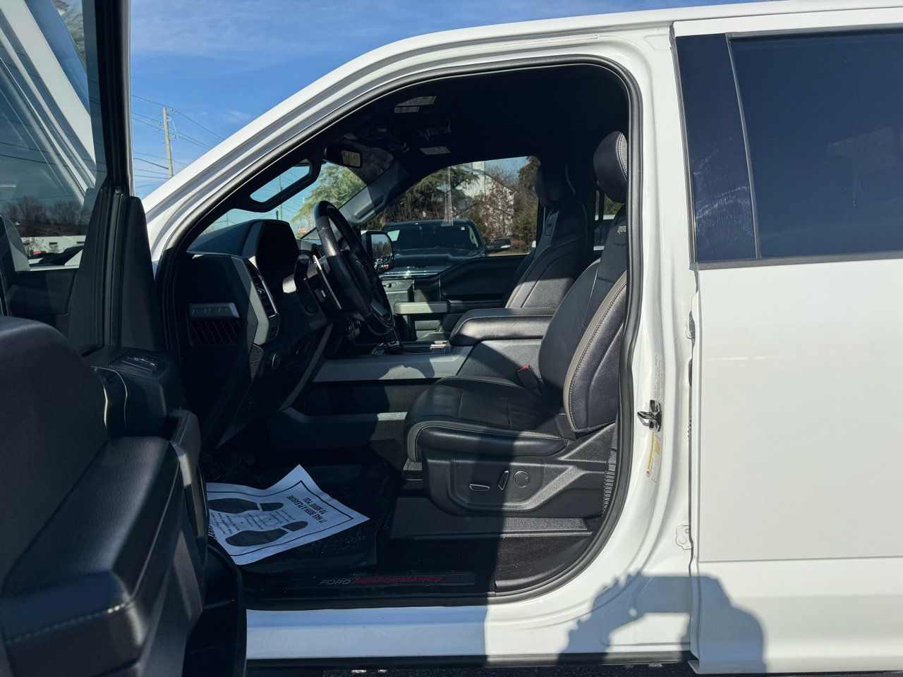 Used 2017 Ford F150 Raptor w/ Equipment Group 802A Luxury image 12