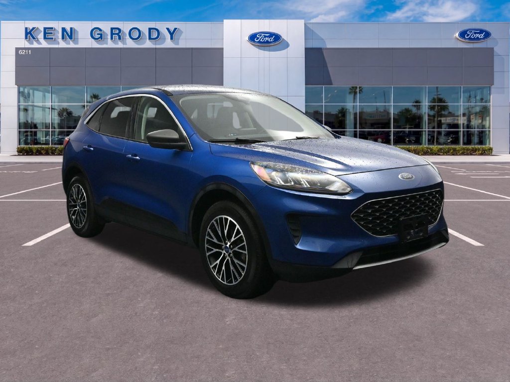 Used 2022 Ford Escape SE FWD 360° Tour