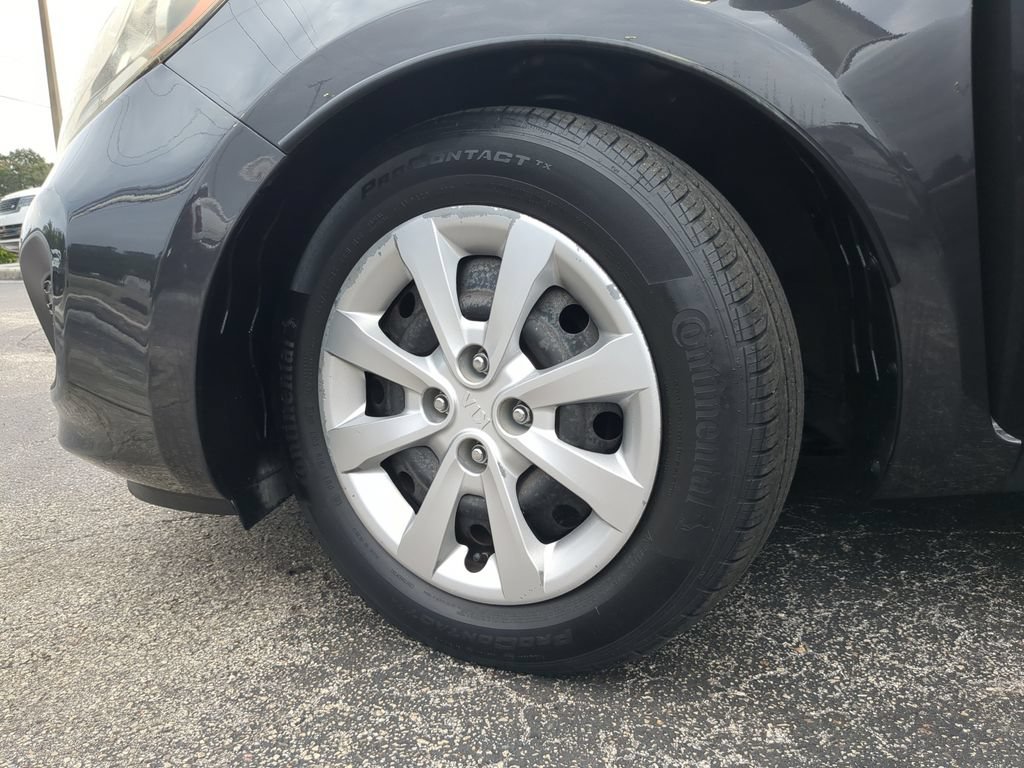 Used 2013 Kia Rio EX FWD image 29