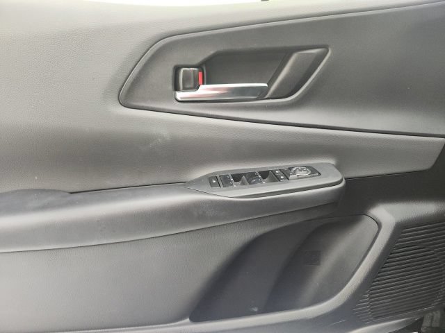 Used 2023 Toyota Prius XLE FWD image 11