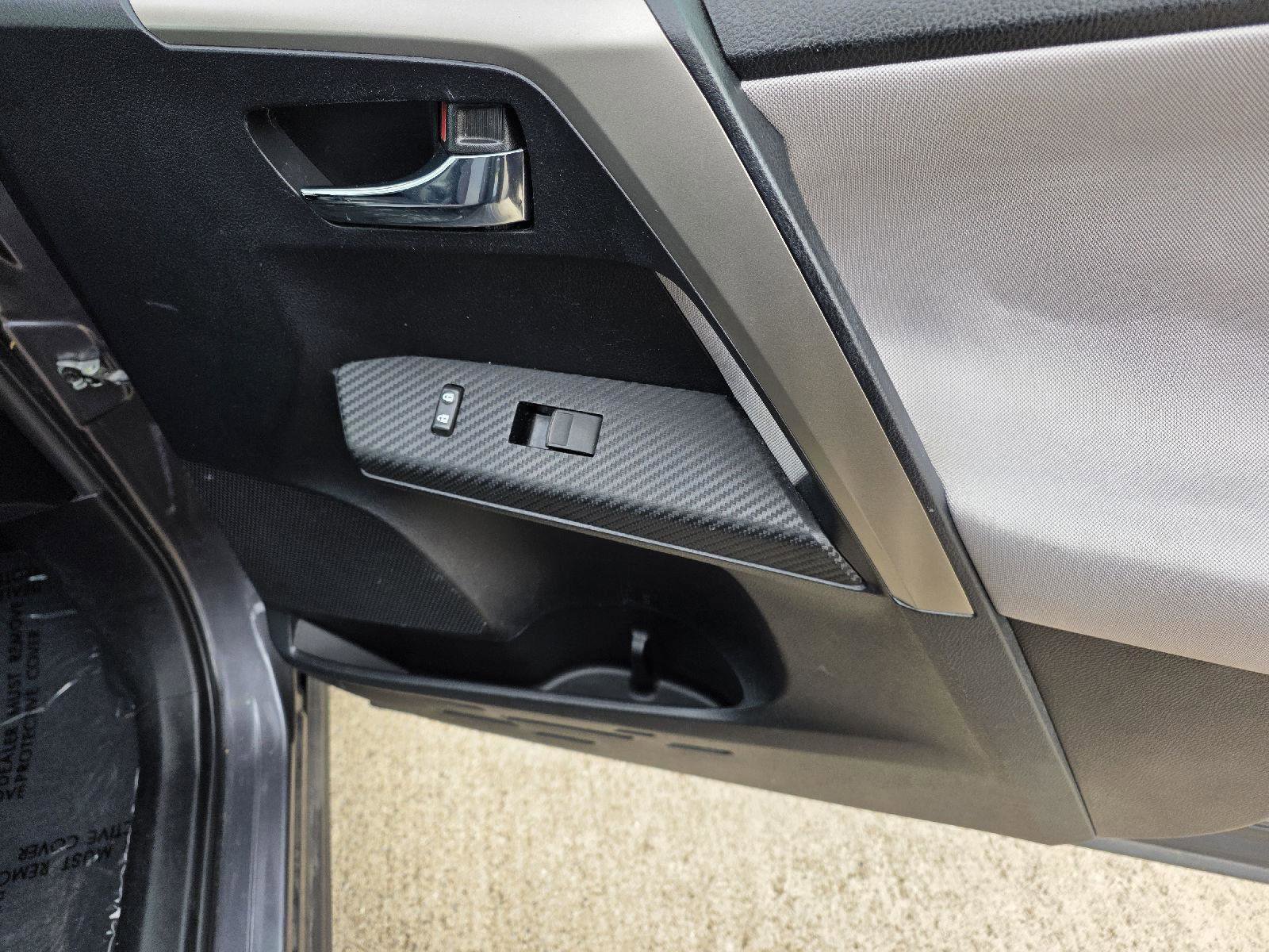 Used 2014 Toyota RAV4 XLE image 29