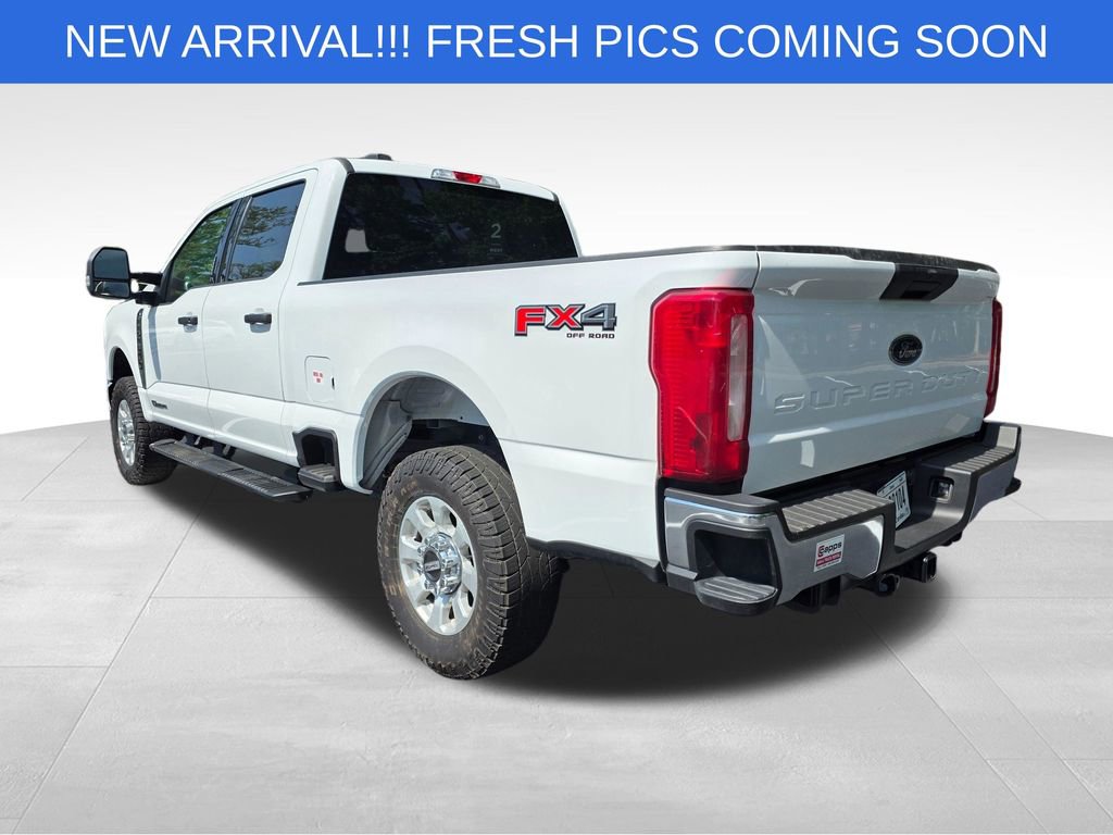 Used 2024 Ford F250 XLT w/ FX4 Off-Road Package image 6