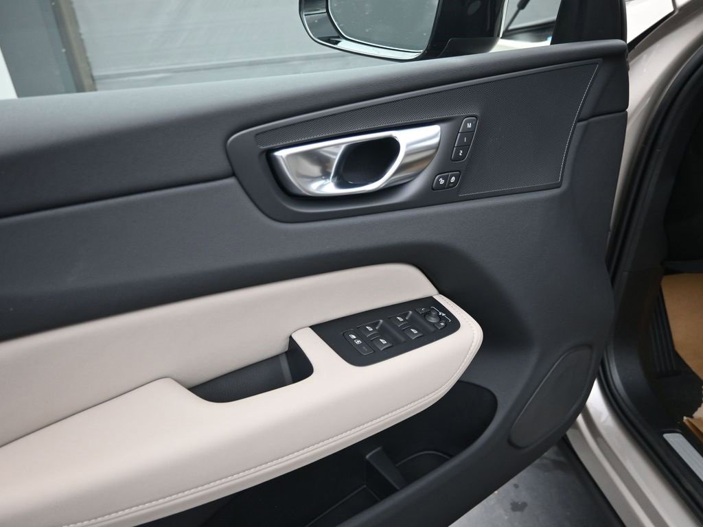 New 2026 Volvo XC60 B5 Plus w/ Protection Package Premier image 10