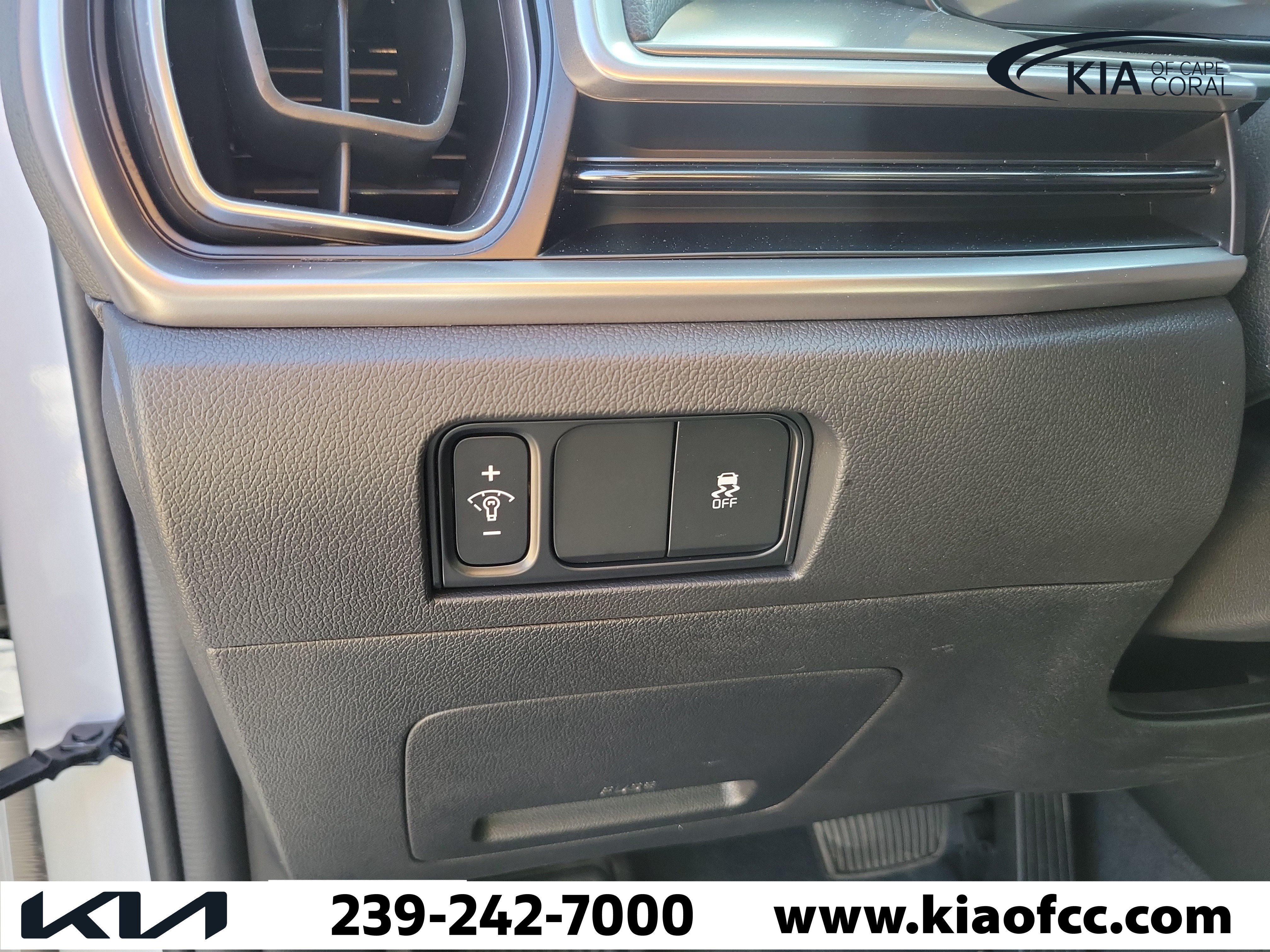 New 2026 Kia Sorento S w/ S Panoramic Sunroof Package FWD image 22