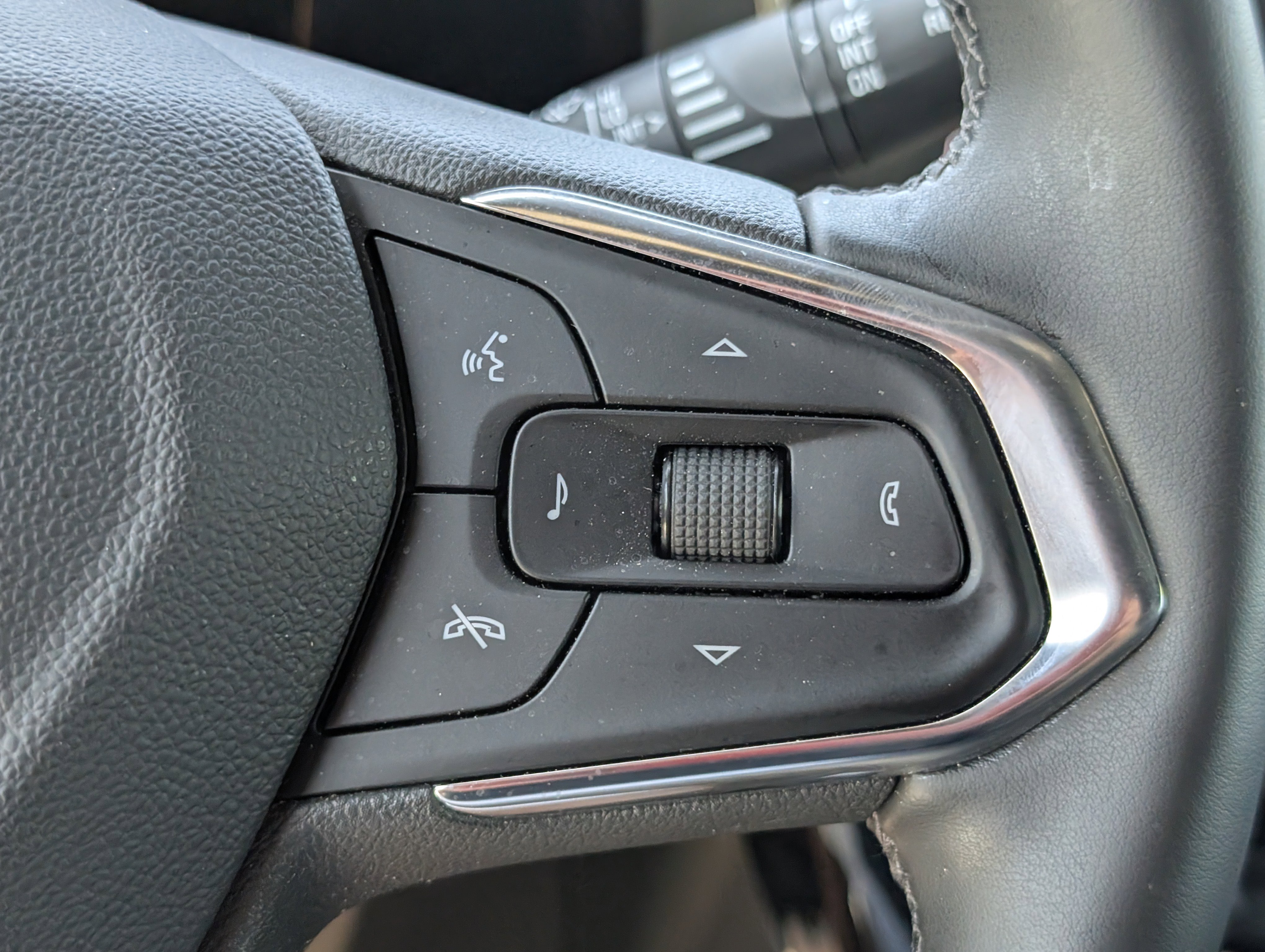 Used 2024 Chevrolet TrailBlazer ACTIV w/ Convenience Package image 29