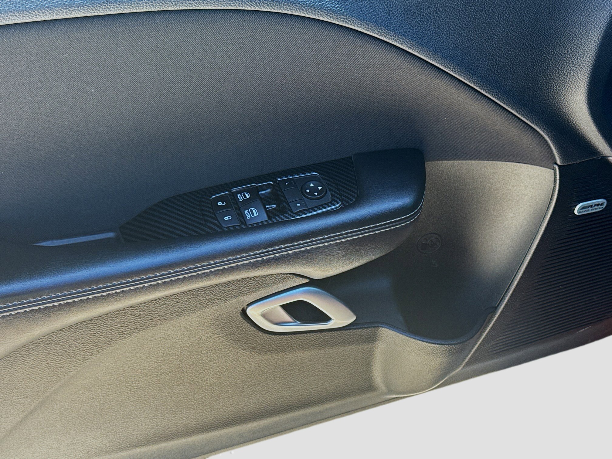 Used 2023 Dodge Challenger R/T w/ Blacktop Package image 16