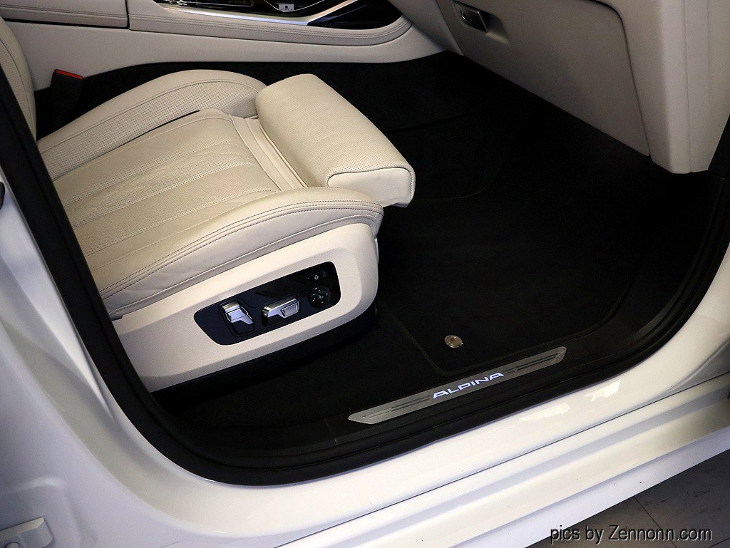 Certified 2024 BMW ALPINA XB7 image 41