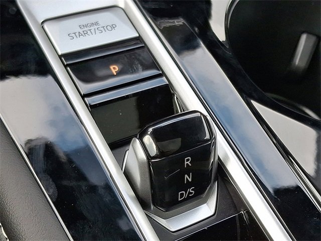 New 2026 Volkswagen Atlas Cross Sport SE image 8