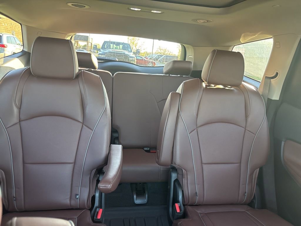 Certified 2020 Buick Enclave Avenir w/ Avenir Technology Package AWD/4WD image 9