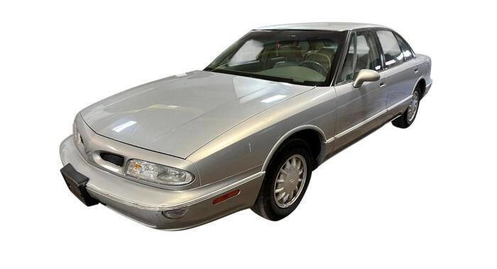 Used 1997 Oldsmobile 88 Royale LS FWD image 1
