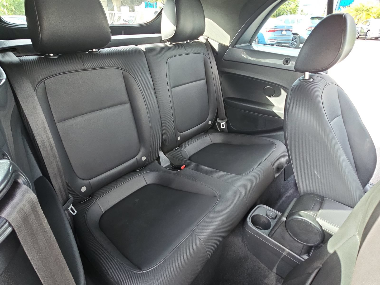 Used 2018 Volkswagen Beetle 2.0T S FWD image 11