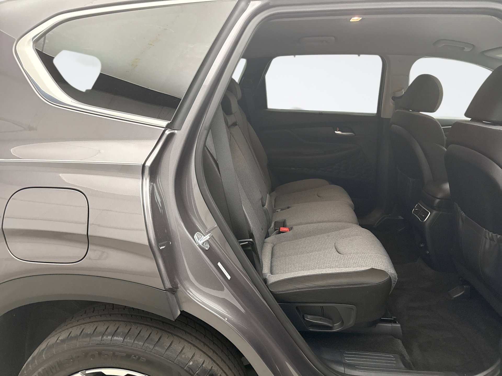 Used 2022 Hyundai Santa Fe SEL Convenience w/ Cargo Package image 18