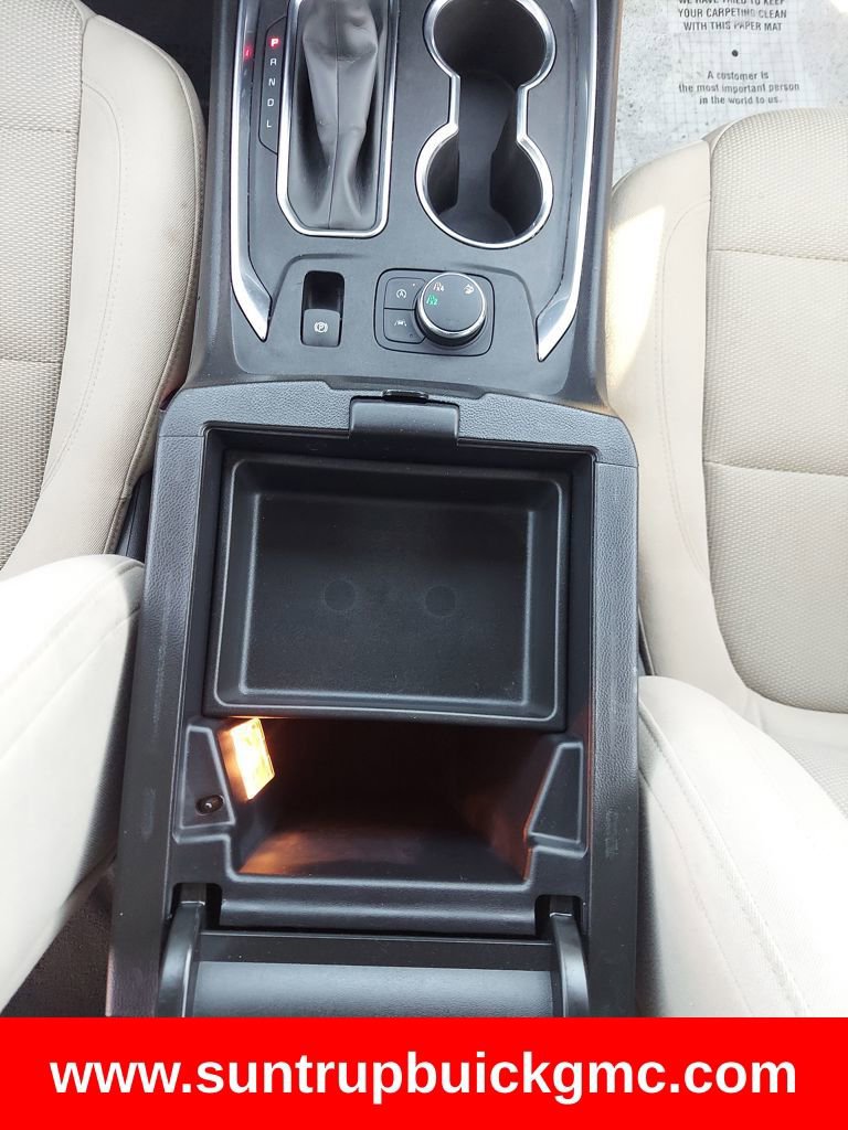 Used 2022 Chevrolet Traverse LS AWD/4WD image 26