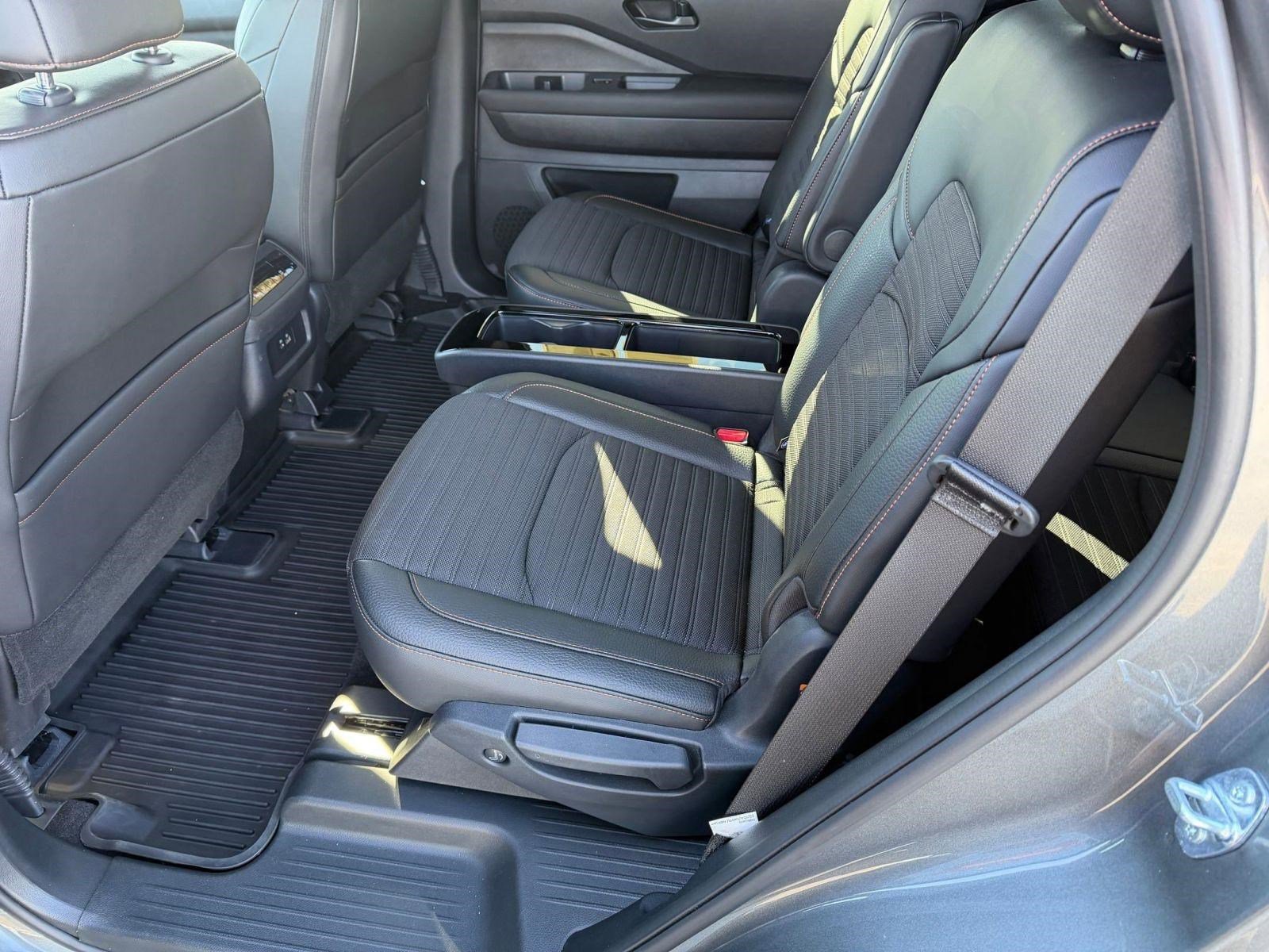 Certified 2025 Nissan Pathfinder Rock Creek image 14