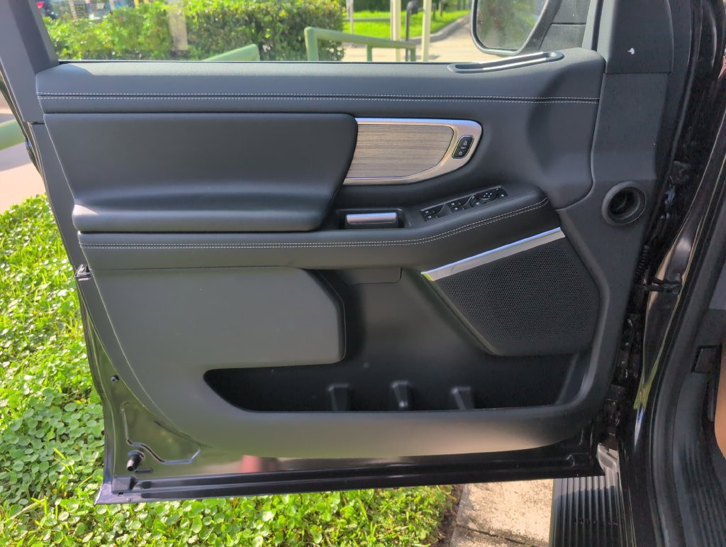 New 2027 Ford Expedition Platinum RWD image 29