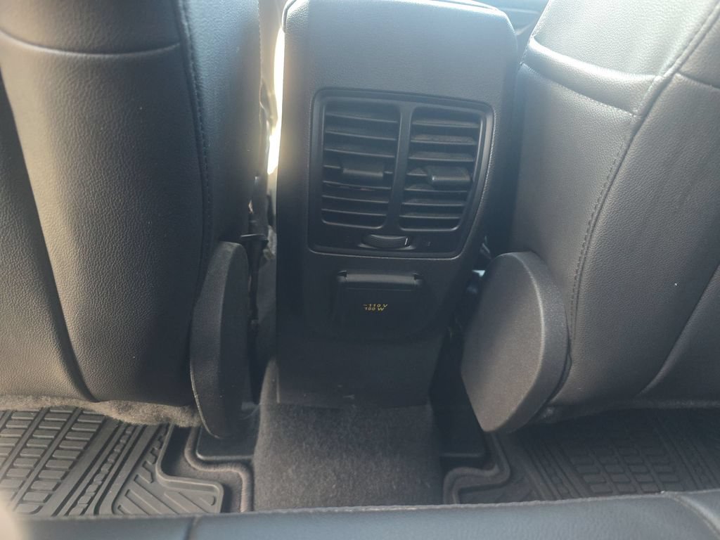 Used 2016 Ford Escape Titanium w/ Equipment Group 301A AWD/4WD image 18