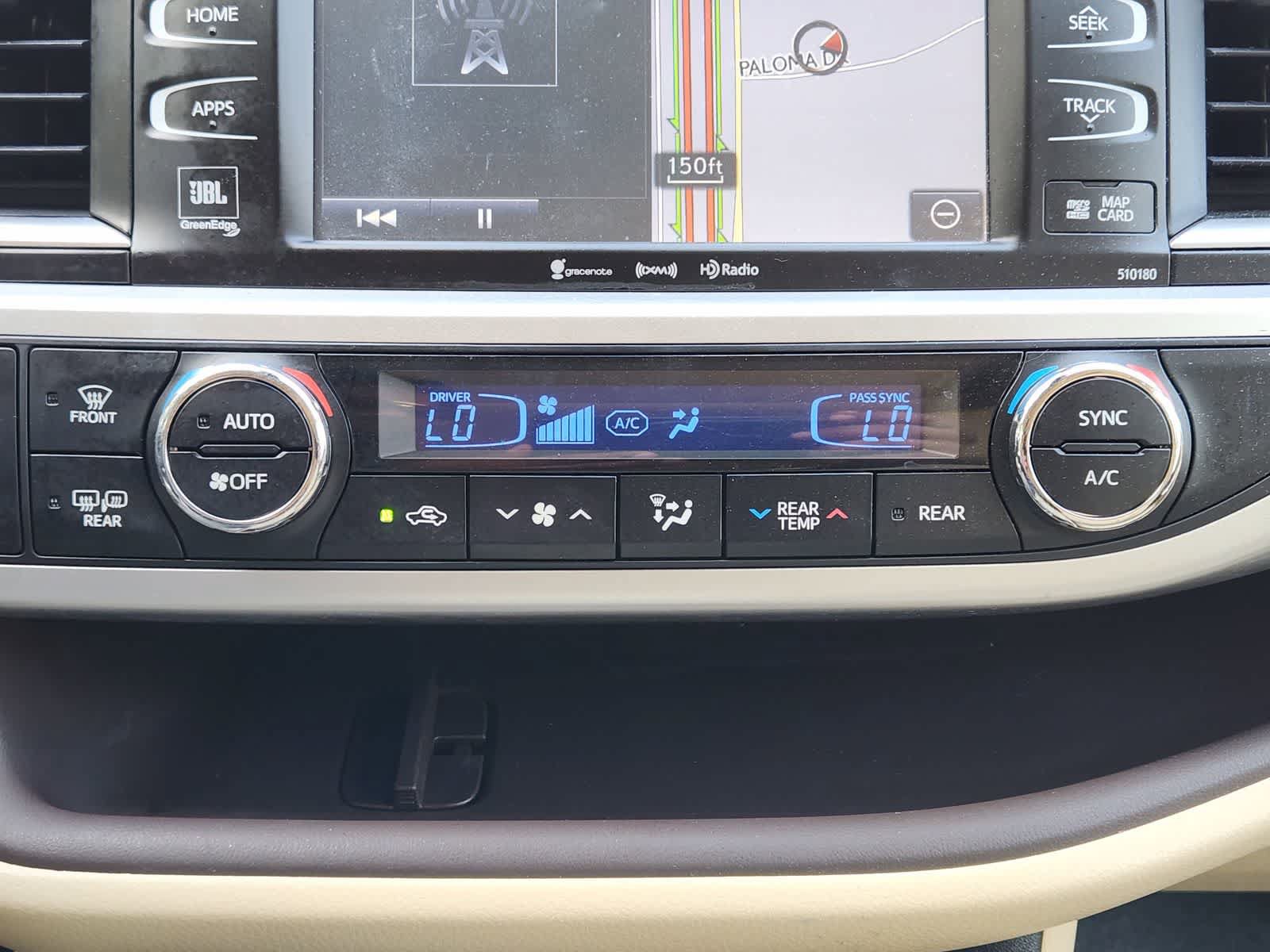 Used 2017 Toyota Highlander Limited FWD image 18