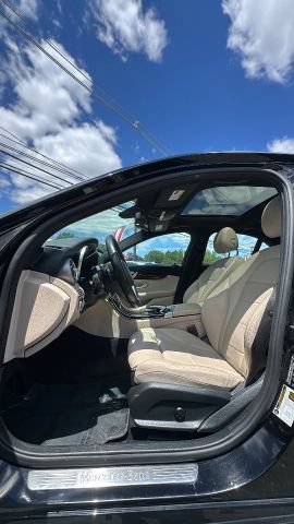 Used 2018 Mercedes-Benz C 300 4MATIC Sedan image 12