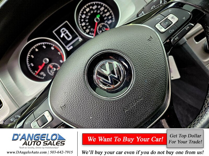 Used 2016 Volkswagen Golf S FWD image 21