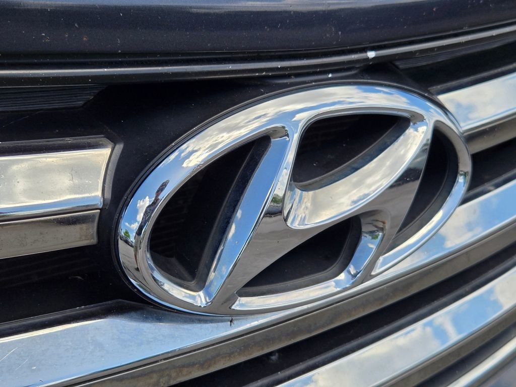 Used 2013 Hyundai Santa Fe Sport image 6