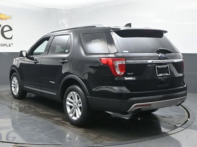 Used 2017 Ford Explorer XLT FWD image 35