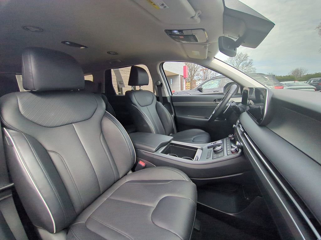 Used 2025 Hyundai Palisade SEL image 32