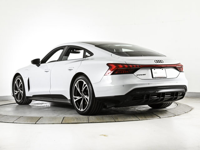 Used 2023 Audi e-tron GT Premium Plus w/ Performance Package image 9