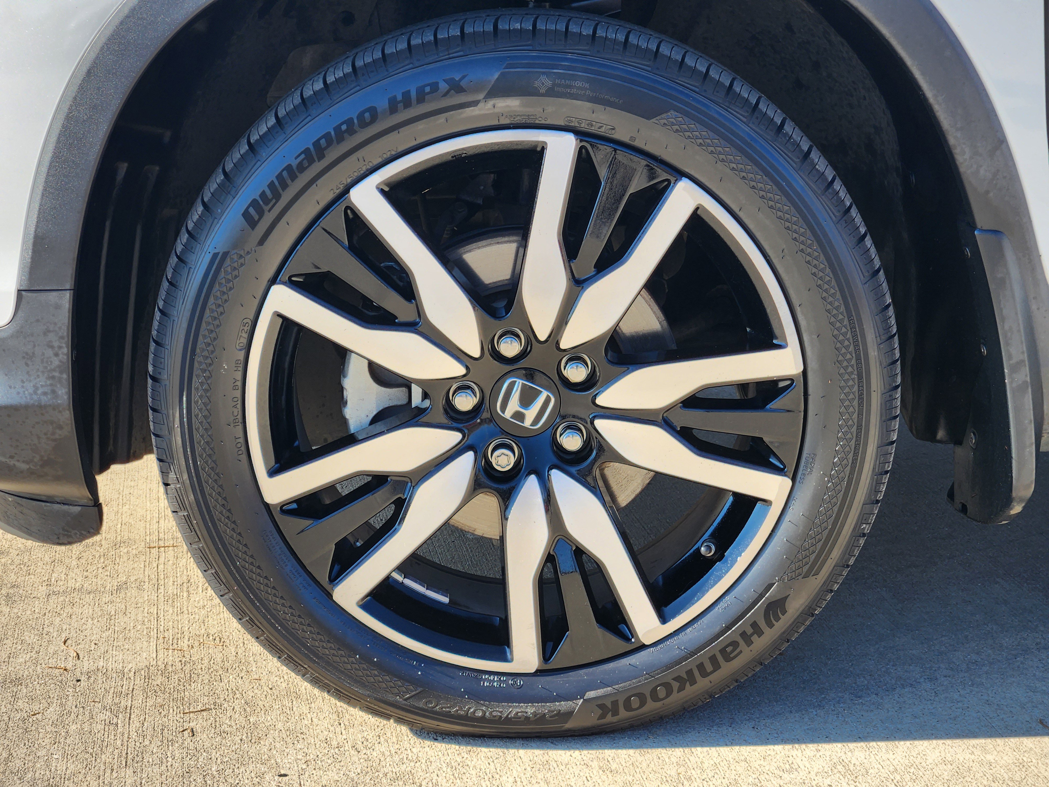 Used 2021 Honda Pilot Touring image 13