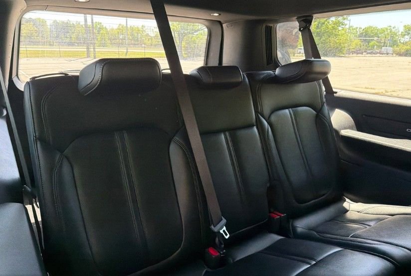 Used 2024 Jeep Wagoneer L Series II w/ Flexible Seating Group image 12