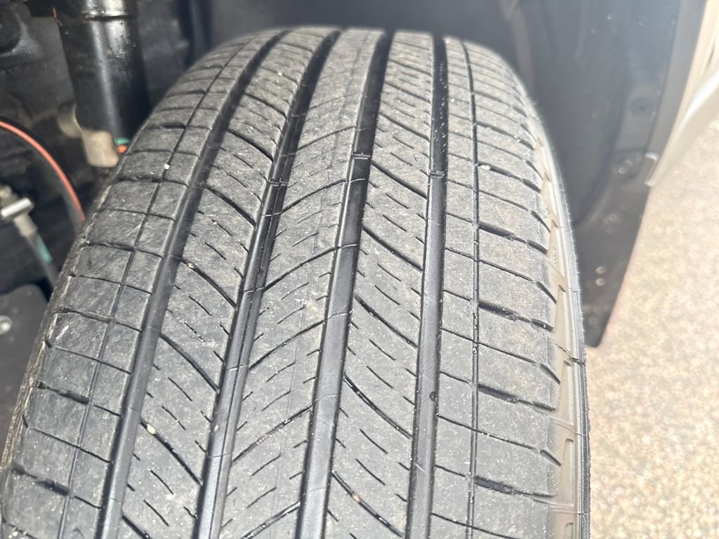 Used 2025 Toyota RAV4 XLE w/ Convenience Package image 42