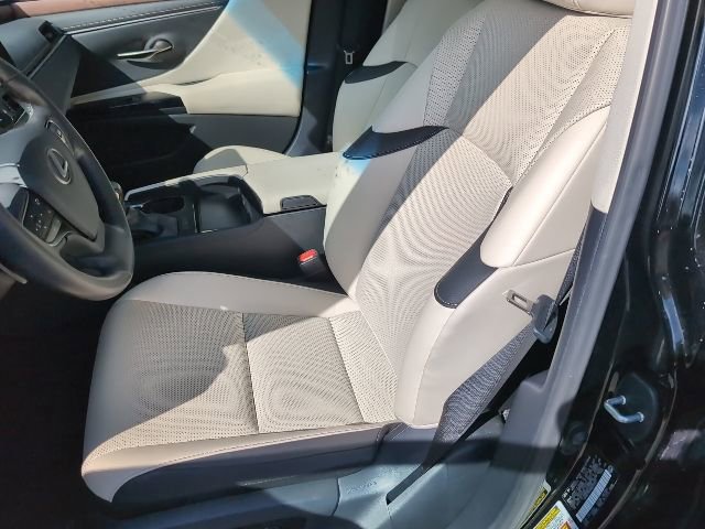 Used 2024 Lexus ES 350 w/ Premium Package image 8