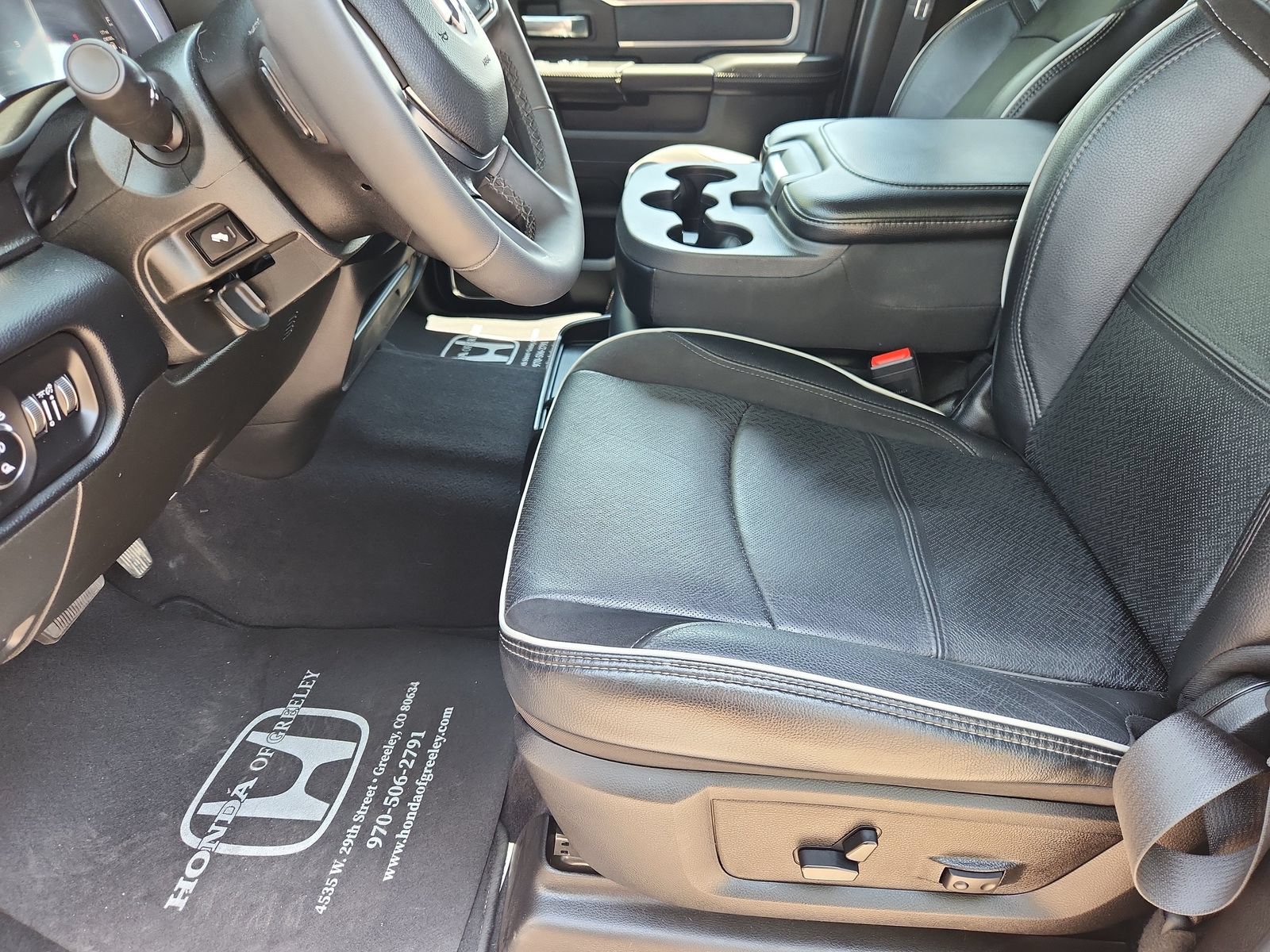Used 2026 RAM 2500 Laramie AWD/4WD image 10