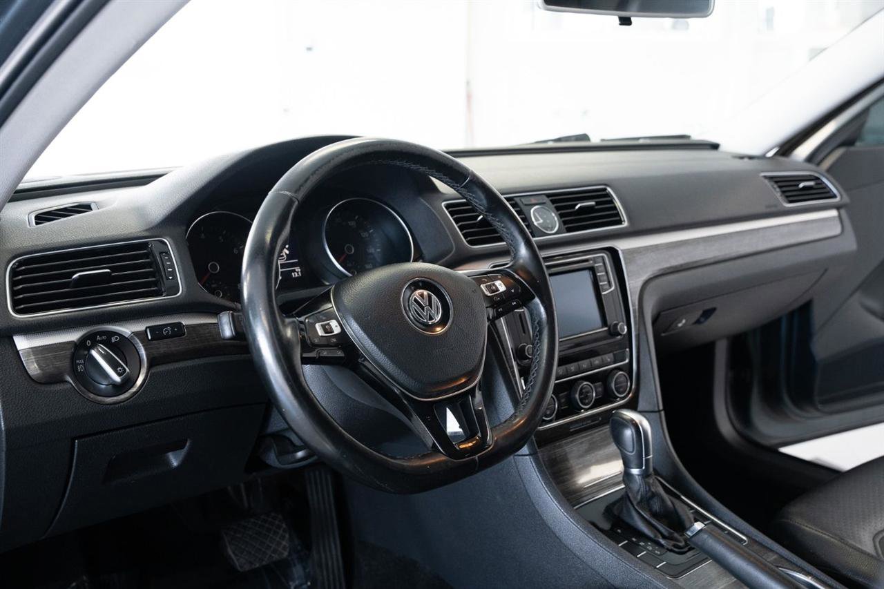 Used 2016 Volkswagen Passat 1.8T SE FWD image 10