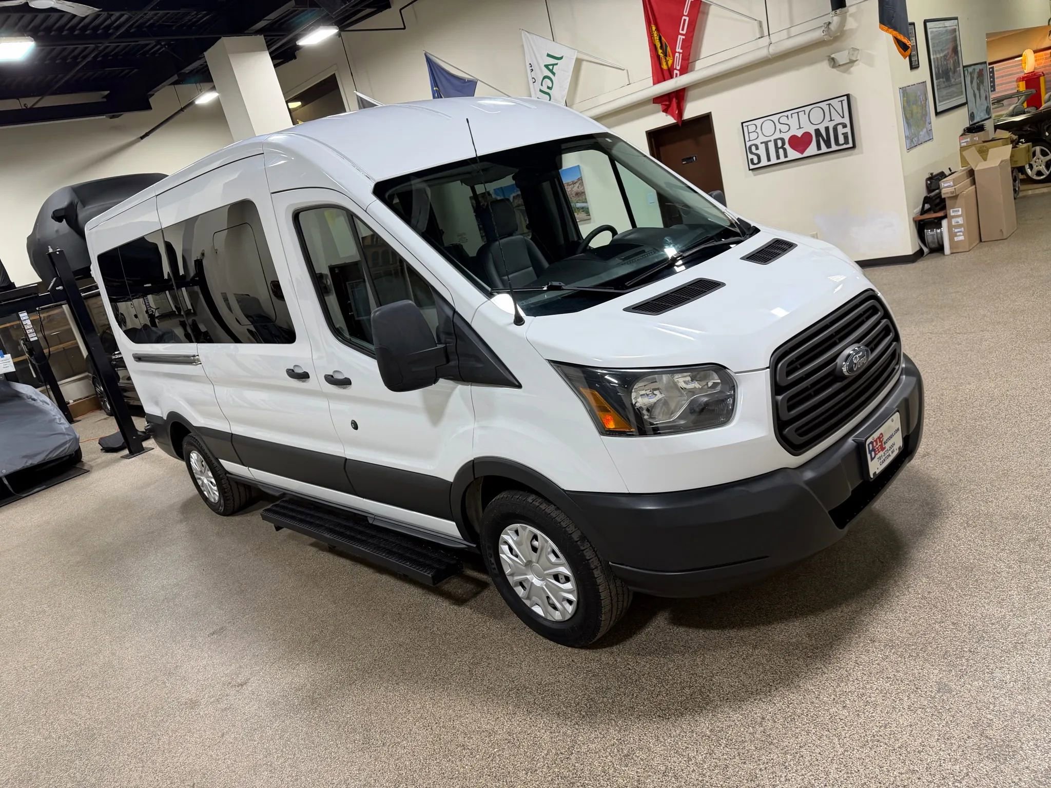 Used 2015 Ford Transit 250 148 Medium Roof w/ Exterior Upgrade Package RWD image 14