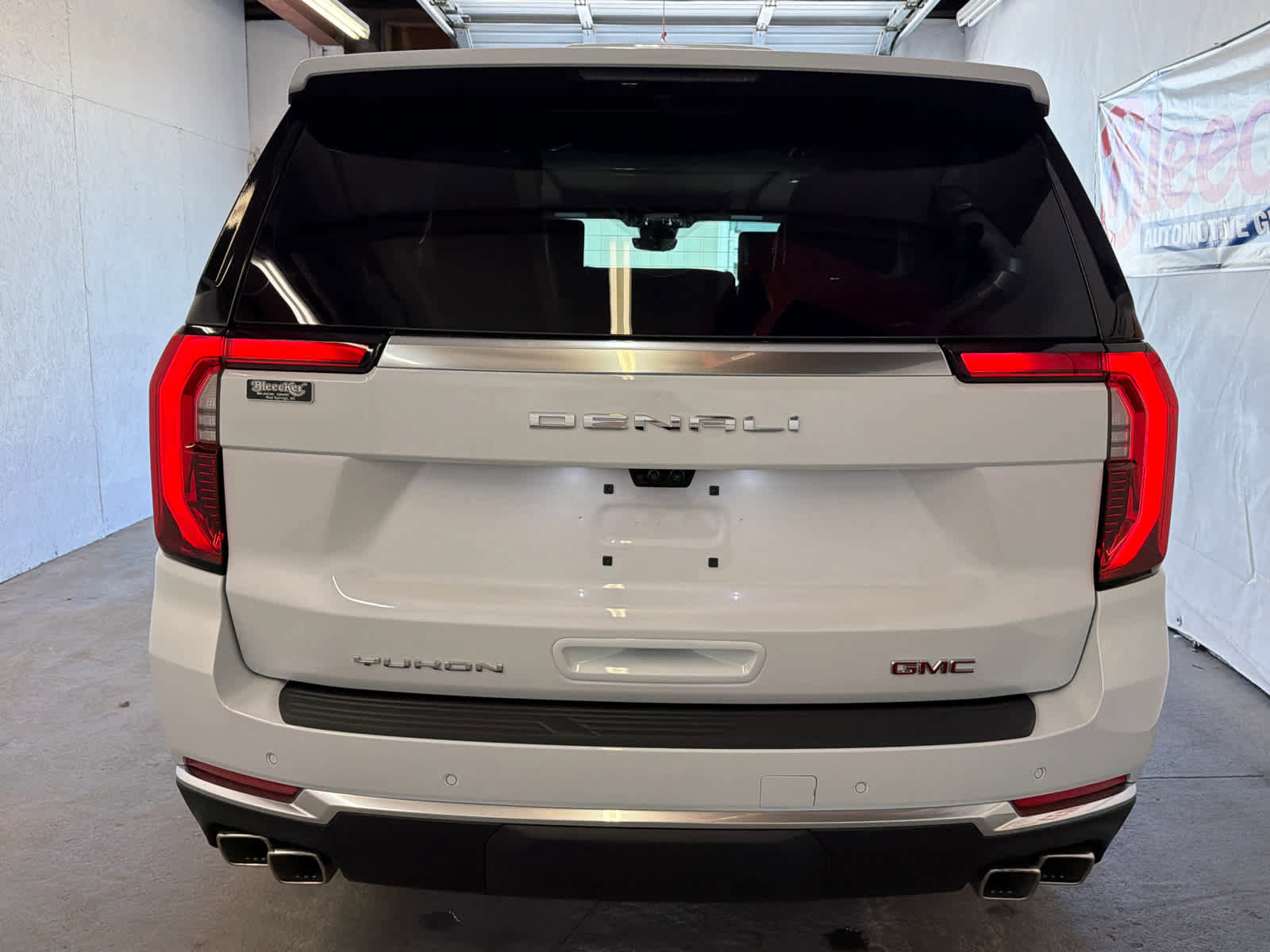 New 2026 GMC Yukon Denali w/ Denali Reserve Package AWD/4WD image 6