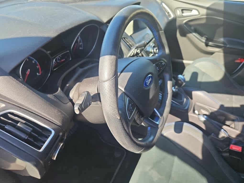 Used 2016 Ford Focus RS AWD/4WD image 9