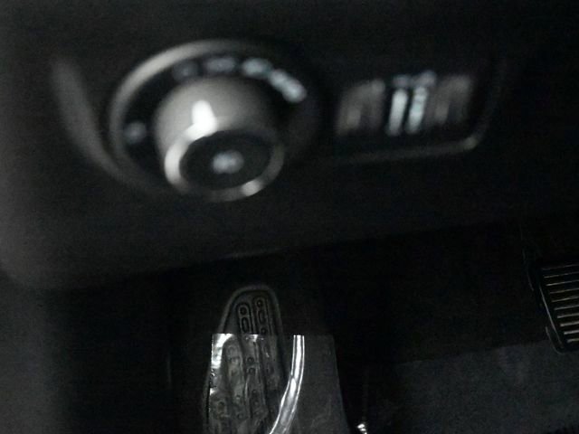 Used 2024 Jeep Compass Latitude image 27