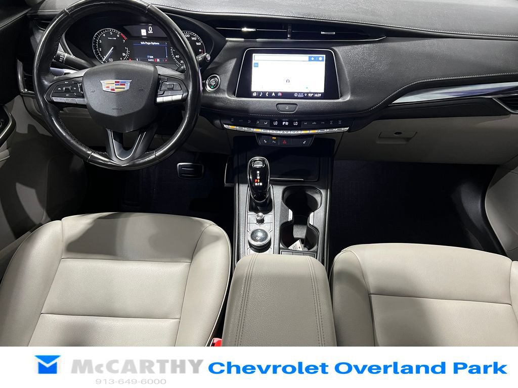 Used 2022 Cadillac XT4 Luxury w/ Cold Weather Package AWD/4WD image 28