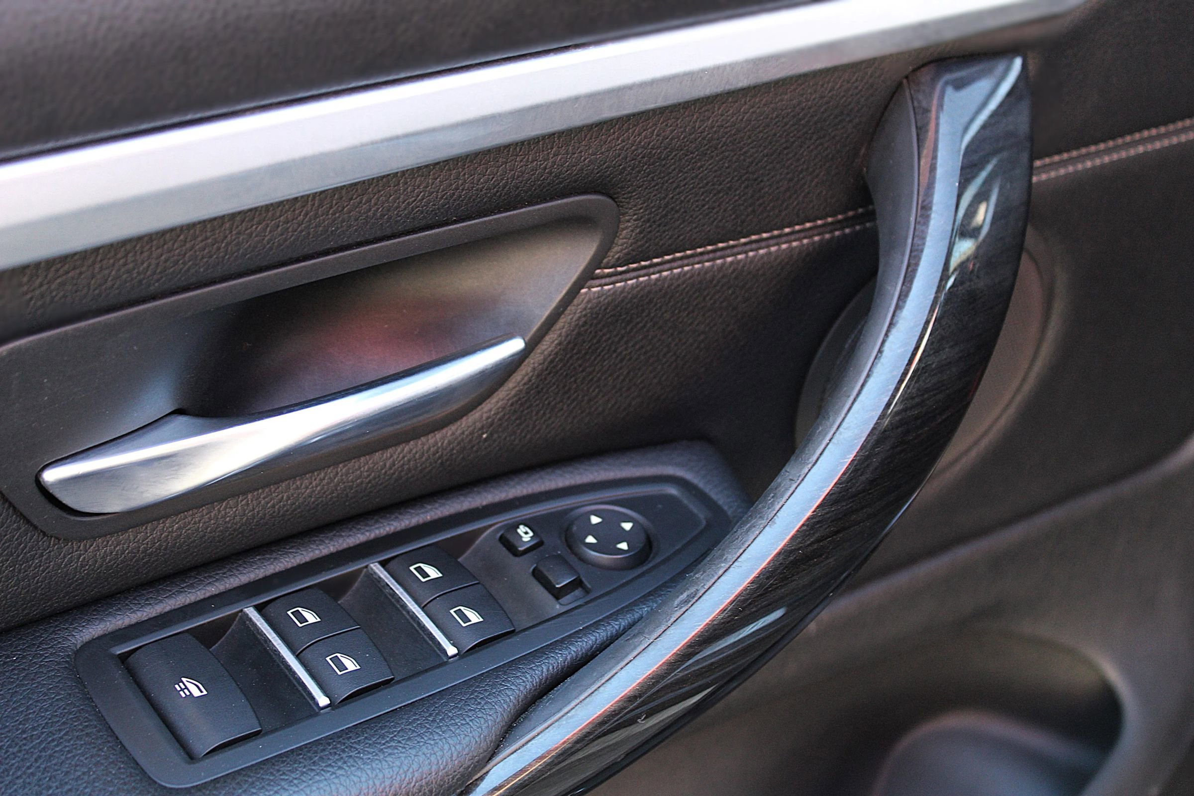 Used 2018 BMW 430i Convertible image 14