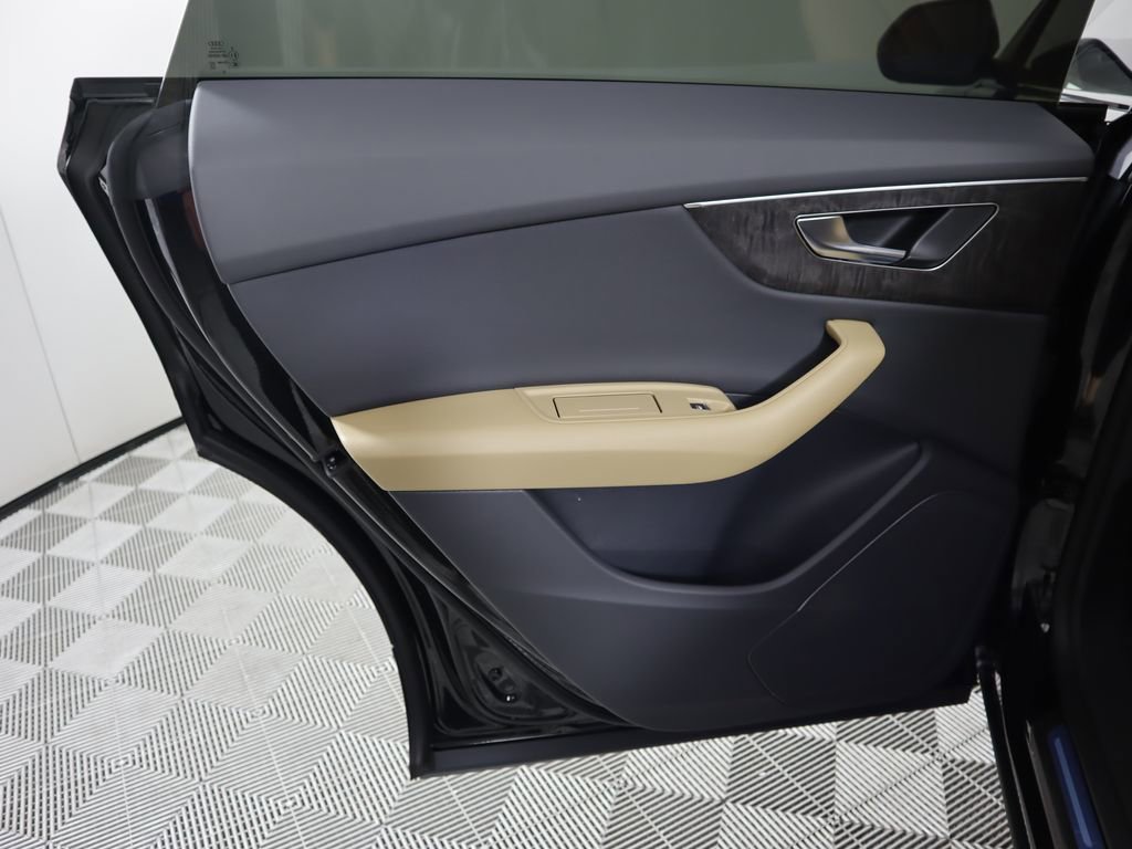 Used 2025 Audi Q8 Premium w/ Black Optic Package image 28