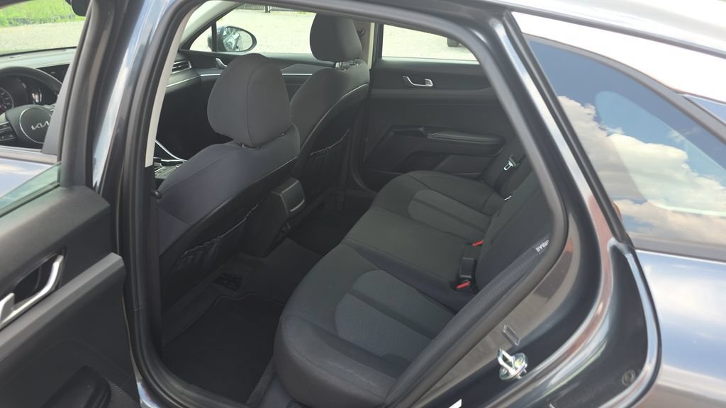 Used 2023 Kia K5 LXS FWD image 23