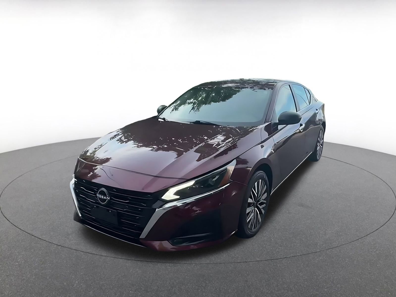 Used 2025 Nissan Altima 2.5 SV FWD image 7
