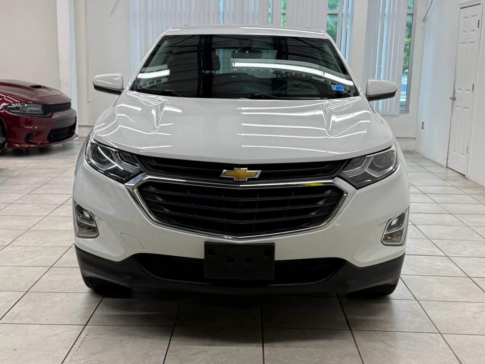 Used 2019 Chevrolet Equinox LT AWD/4WD image 2