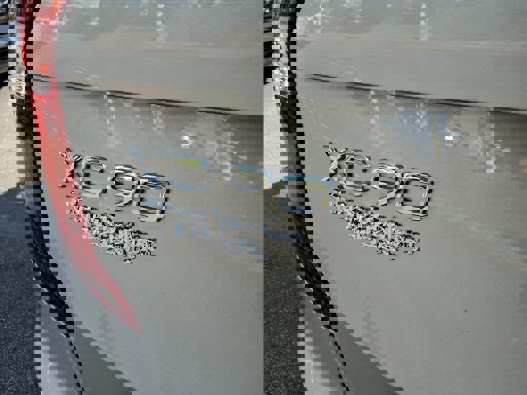 Used 2022 Volvo XC90 T6 Inscription w/ Advanced Package image 5