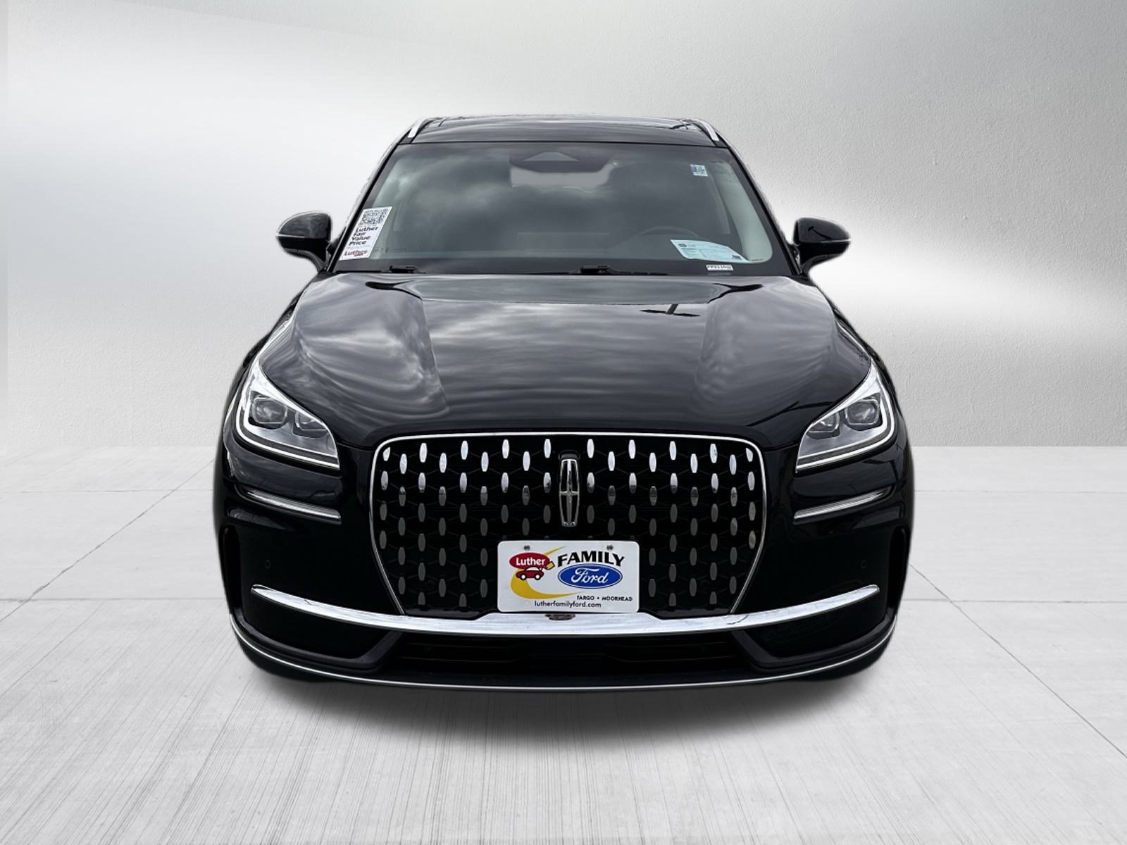 Used 2023 Lincoln Corsair Reserve w/ Equipment Group 201A image 2