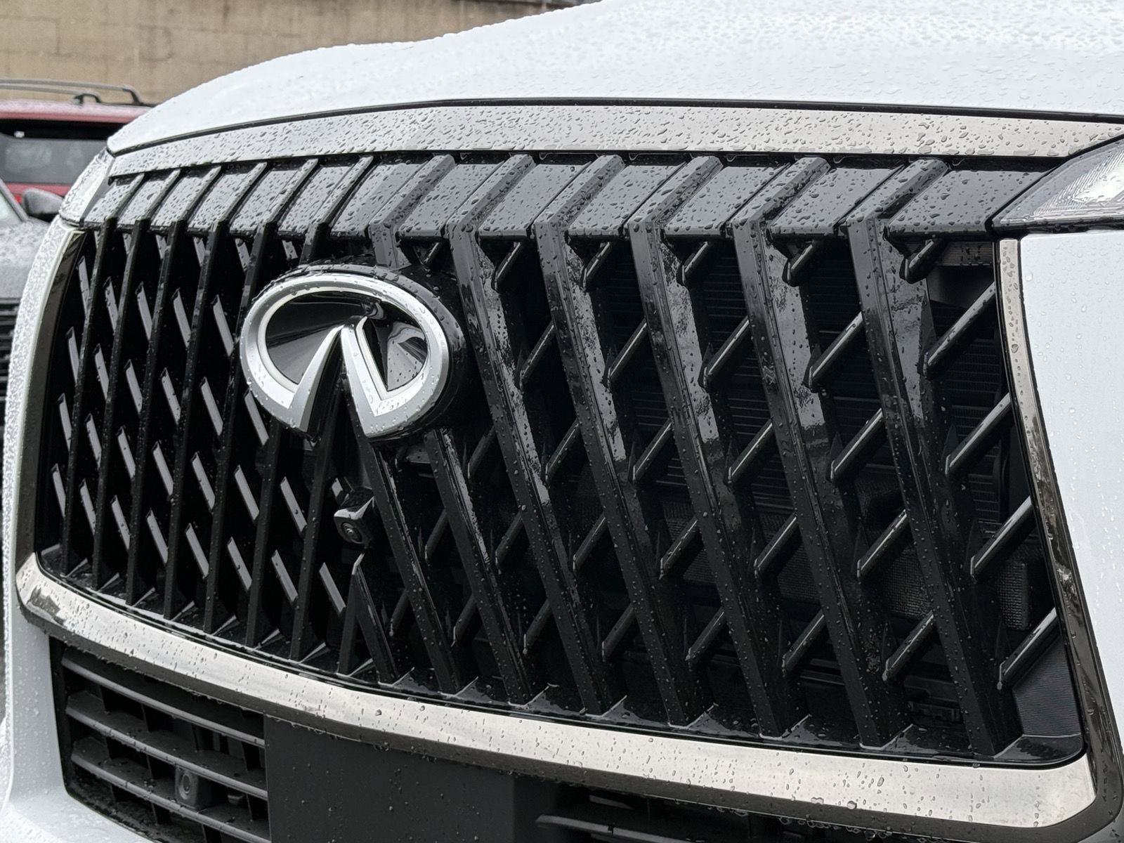 New 2026 INFINITI QX80 4WD image 8