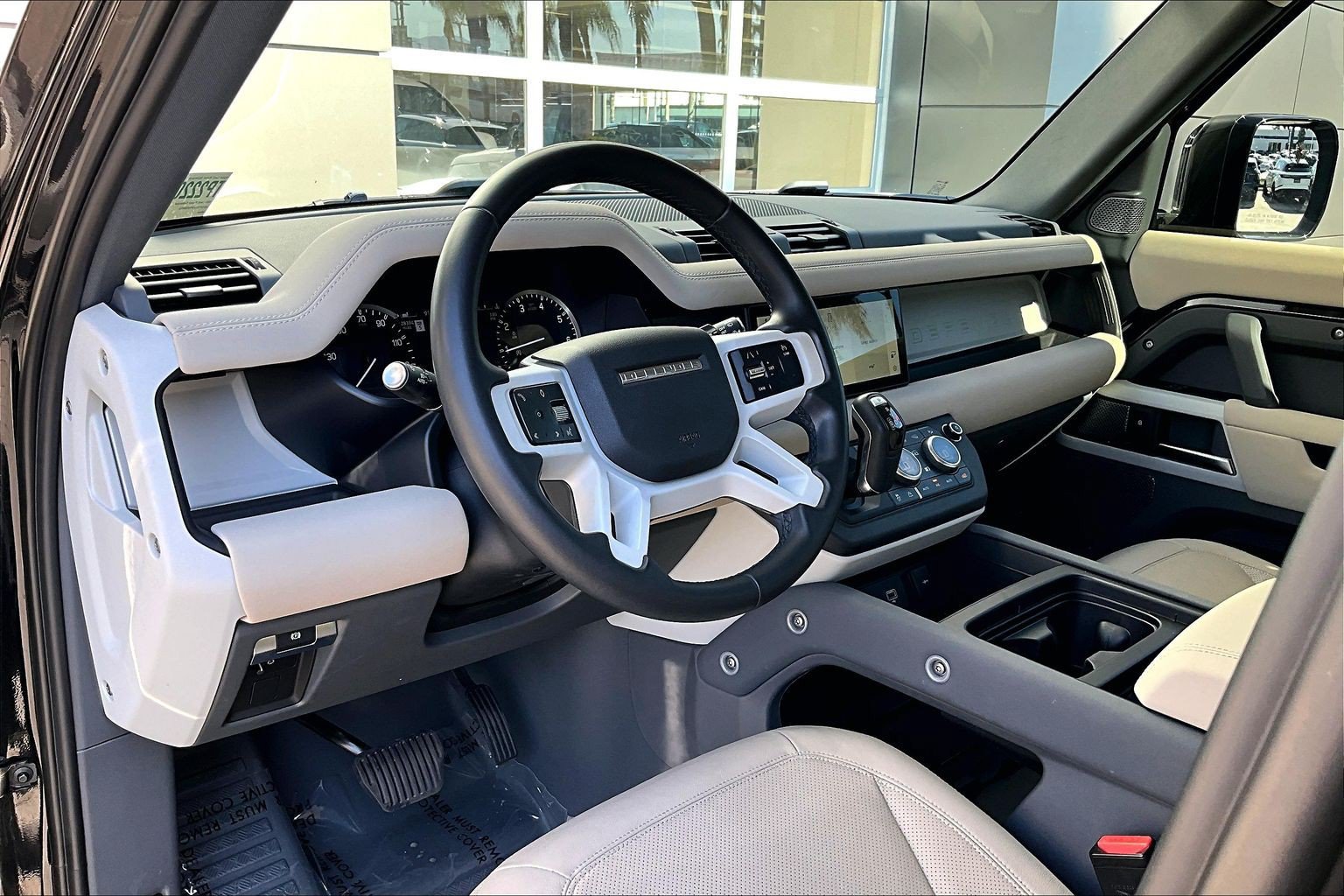 Used 2023 Land Rover Defender 110 SE AWD/4WD image 14