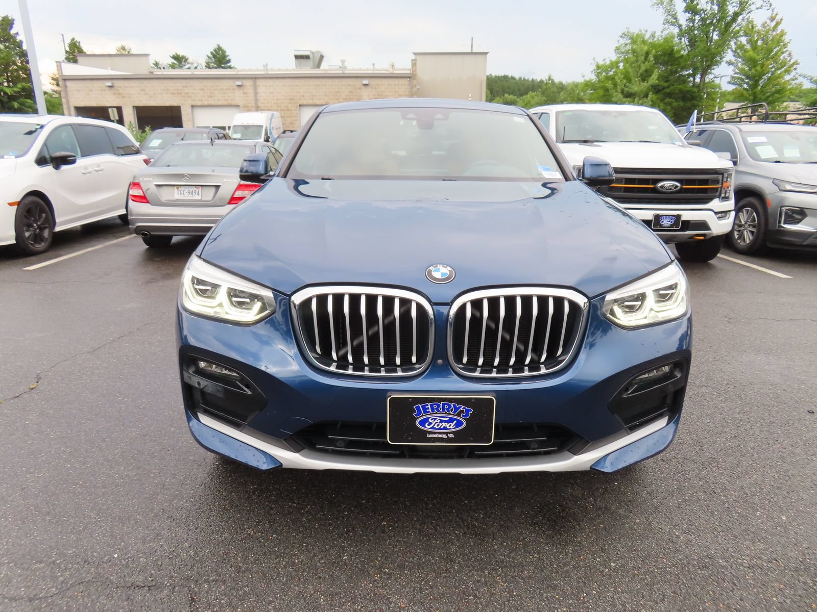 Used 2021 BMW X4 xDrive30i w/ Executive Package AWD/4WD image 2