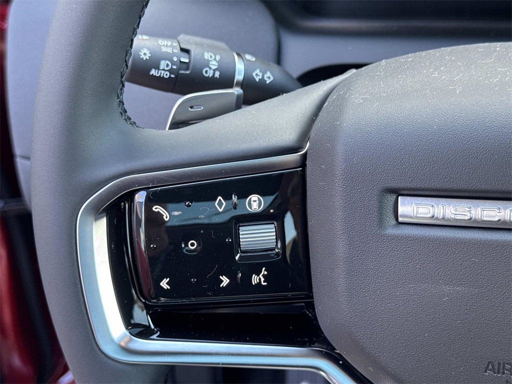 New 2025 Land Rover Discovery Sport S image 28